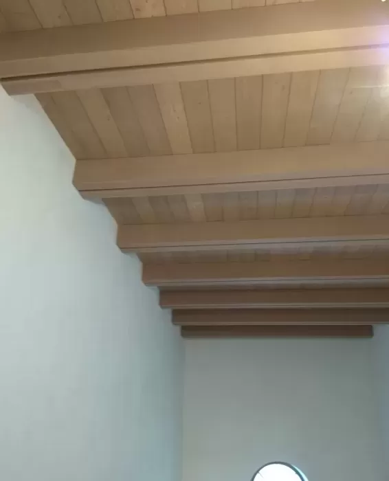 Потолочные фальшбалки д. Бузаево Потолочные фальшбалки д. Бузаево