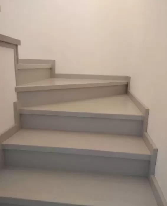 Отделка бетонной лестницы КП Академия парк