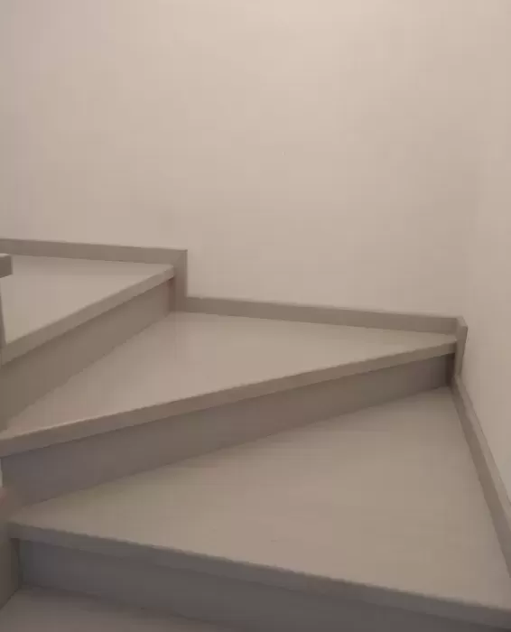 Отделка бетонной лестницы КП Академия парк